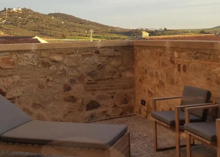 Casa Palacio PAREDES SAAVEDRA by ATRIO